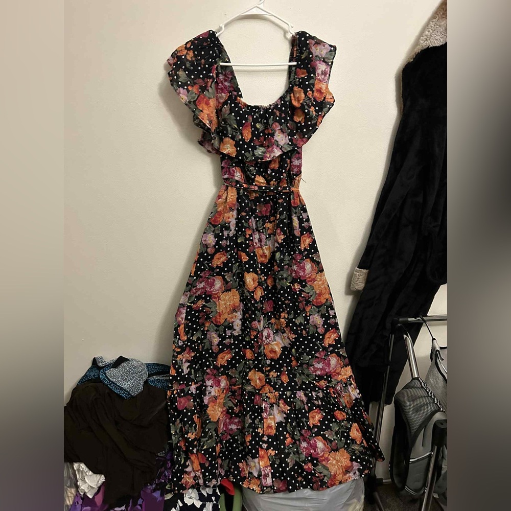 Floral Ruffle Maxi Dress - Black and Pink 100% cotton size large
